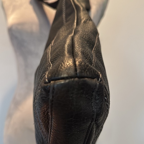 The Sak black soft pebbled leather crossbody bag - Picture 6 of 13